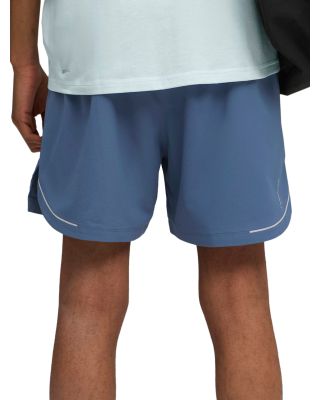 52663680_0.jpg