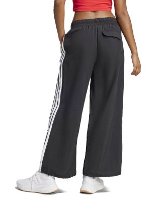 Pantalón Adidas Essentials Lifestyle Parachute 3 Stripes