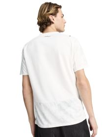 78106807_0.jpg