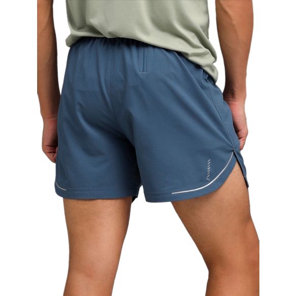52663680_2.jpg